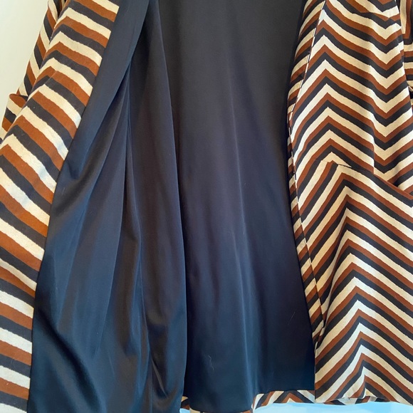 EUC Eva Franco Chevron Car Coat - Picture 6 of 12